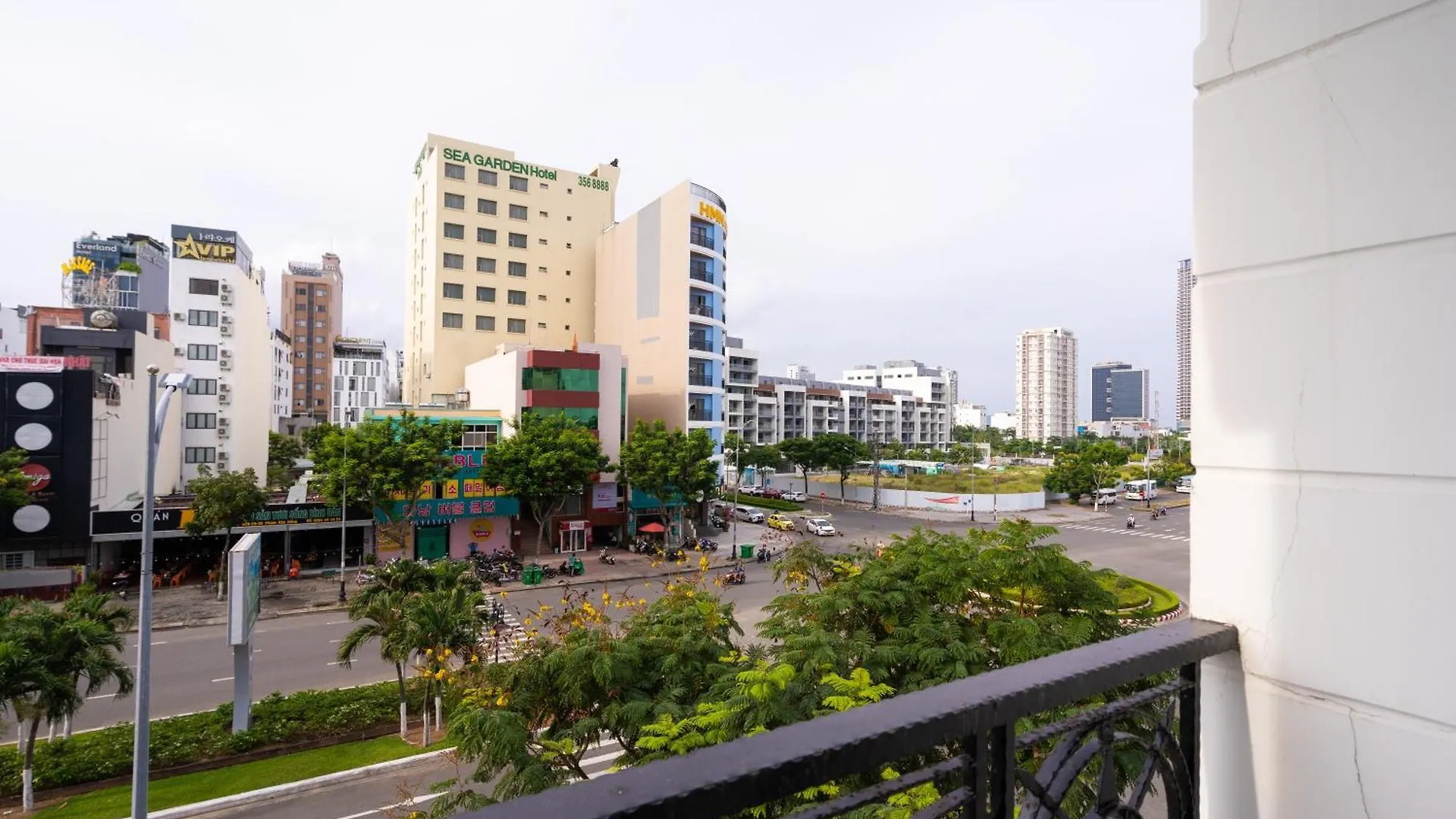 Dao Tien Hotel - Pham Van Dong Da Nang
